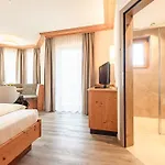 酒店 贝格克里斯塔尔阿克迪弗及维塔尔酒店 4*