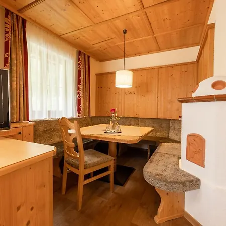 Aktiv & Vitalhotel Bergcristall Neustift im Stubaital
