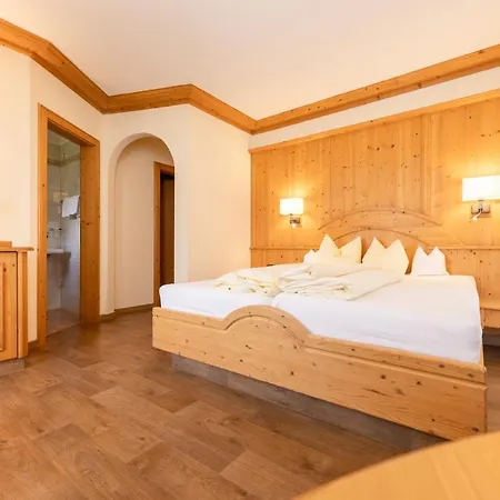 Hotel Aktiv & Vitalhotel Bergcristall 4*