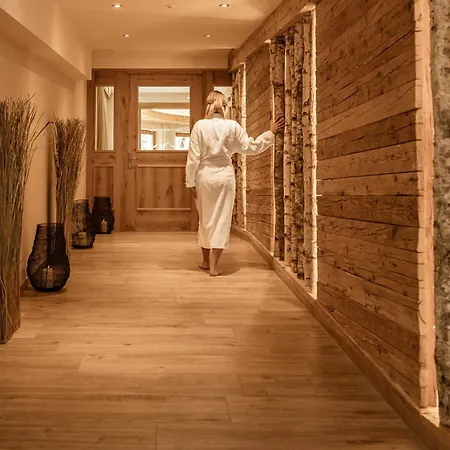 Hotel Aktiv & Vitalhotel Bergcristall 4*