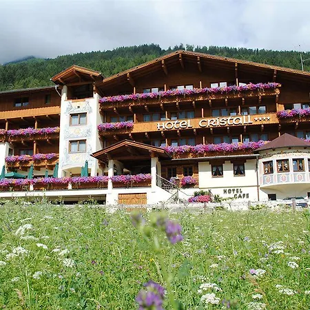 Aktiv & Vitalhotel Bergcristall Hotel 4*
