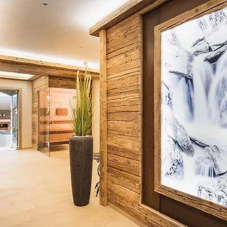 Aktiv & Vitalhotel Bergcristall Neustift im Stubaital