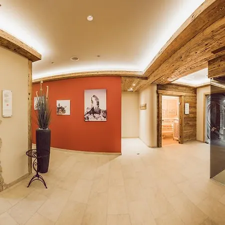 Hotel Aktiv & Vitalhotel Bergcristall 4*