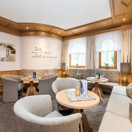 Aktiv & Vitalhotel Bergcristall 4* نيوستيف ام ستوبيتا