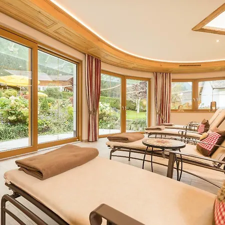 Hotel Aktiv & Vitalhotel Bergcristall 4*