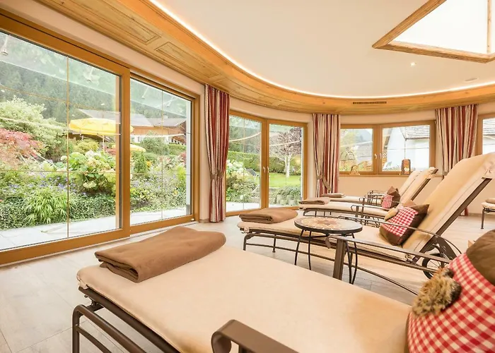 Hotel Aktiv & Vitalhotel Bergcristall 4*