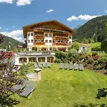 Aktiv & Vitalhotel Bergcristall 호텔 4*