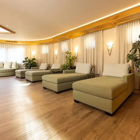 Aktiv & Vitalhotel Bergcristall Отель