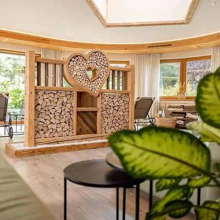 Aktiv & Vitalhotel Bergcristall ホテル 4*