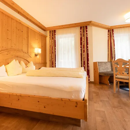 Aktiv&vitalhotel Bergcristall 4* Neustift im Stubaital