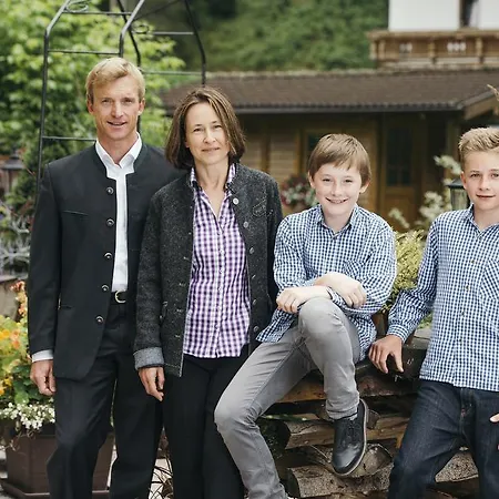 Aktiv & Vitalhotel Bergcristall ホテル