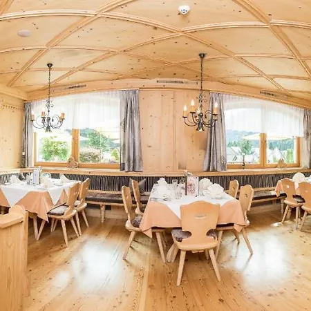 ホテル Aktiv & Vitalhotel Bergcristall