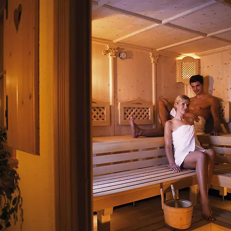 Aktiv & Vitalhotel Bergcristall ノイシュティフト・イム・シュトゥーバイタール